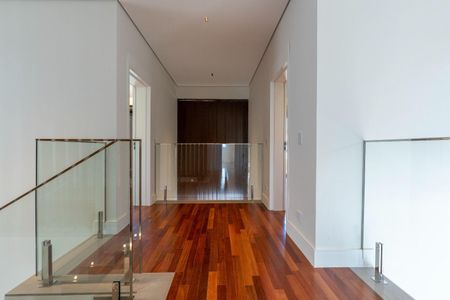 Casa à venda com 427m², 4 quartos e 4 vagas