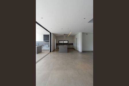 Casa à venda com 427m², 4 quartos e 4 vagas