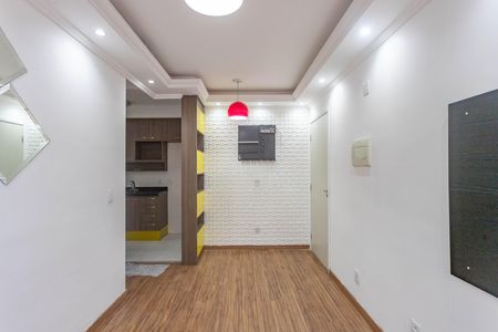 Sala  de apartamento para alugar com 2 quartos, 45m² em Canhema, Diadema