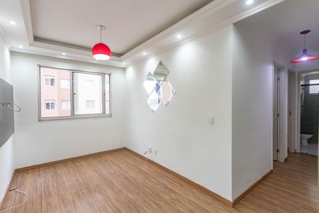Sala  de apartamento para alugar com 2 quartos, 45m² em Canhema, Diadema