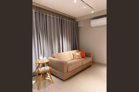 Sala de apartamento para alugar com 1 quarto, 51m² em Setor Bueno, Goiânia
