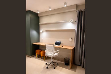 Quarto de apartamento para alugar com 1 quarto, 51m² em Setor Bueno, Goiânia