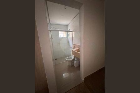 Casa à venda com 136m², 2 quartos e 4 vagas