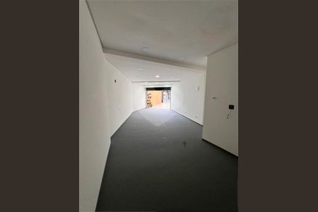 Casa à venda com 136m², 2 quartos e 4 vagas