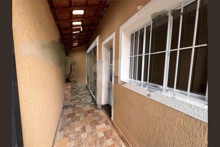 Casa à venda com 136m², 2 quartos e 4 vagas