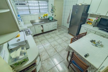 Casa à venda com 175m², 3 quartos e 2 vagas