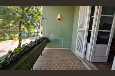 Casa à venda com 3 quartos, 317m² em Campo Belo, São Paulo