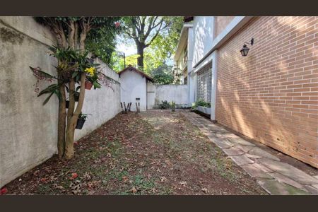Casa à venda com 317m², 3 quartos e 2 vagas