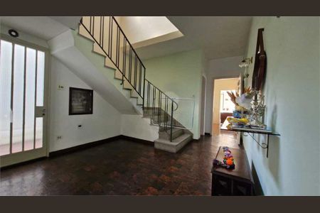 Casa à venda com 317m², 3 quartos e 2 vagas