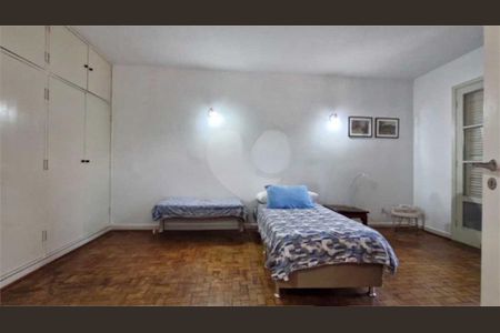 Casa à venda com 3 quartos, 317m² em Campo Belo, São Paulo