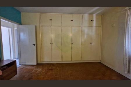 Casa à venda com 3 quartos, 317m² em Campo Belo, São Paulo