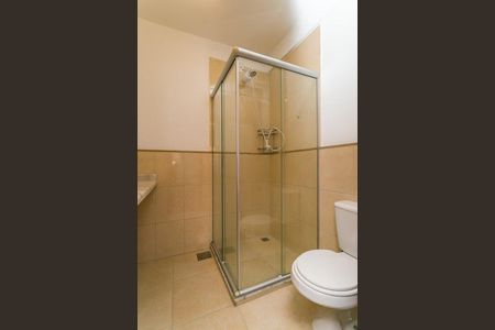 Casa de condomínio para alugar com 233m², 3 quartos e 4 vagas Casa de condomínio para alugar com 233m², 3 quartos e 4 vagasBanheiro social
