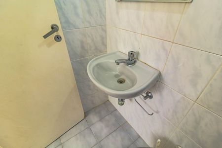 Apartamento à venda com 84m², 2 quartos e 1 vaga Apartamento à venda com 84m², 2 quartos e 1 vagaBanheiro de serviço