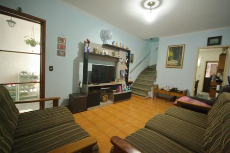 Casa à venda com 120m², 2 quartos e 2 vagasSala