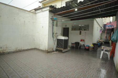Casa à venda com 120m², 2 quartos e 2 vagasÁrea de serviço