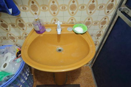 Casa à venda com 120m², 2 quartos e 2 vagasBanheiro 