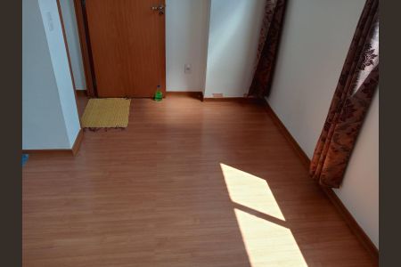 Quarto de apartamento à venda com 1 quarto, 48m² em Cabral, Contagem