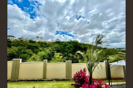 Apartamento à venda com 48m², 1 quarto e 1 vaga Apartamento à venda com 48m², 1 quarto e 1 vagaÁrea externa