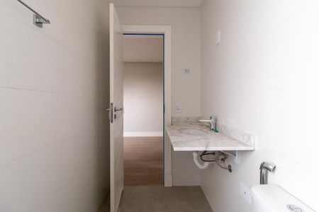 Apartamento à venda com 86m², 2 quartos e 1 vaga Apartamento à venda com 86m², 2 quartos e 1 vagaBanheiro da Suíte