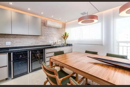 Apartamento à venda com 213m², 4 quartos e 4 vagas