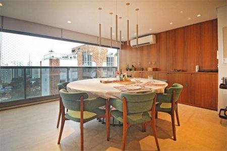 Apartamento à venda com 193m², 3 quartos e 4 vagas