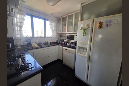 Apartamento à venda com 223m², 3 quartos e 3 vagasCozinha