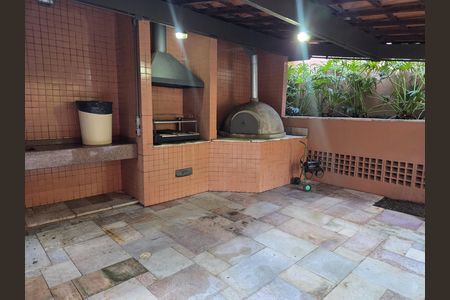 Apartamento à venda com 223m², 3 quartos e 3 vagasChurrasqueira