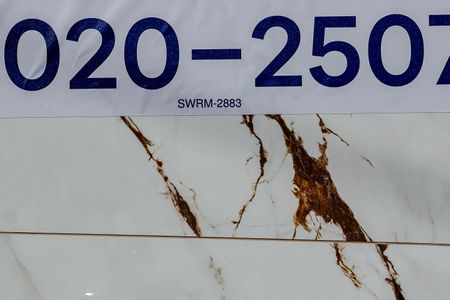 Placa de apartamento para alugar com 2 quartos, 44m² em Água Rasa, São Paulo
