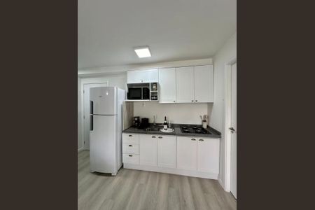 Cozinha de apartamento para alugar com 2 quartos, 35m² em Vila Buarque, São Paulo