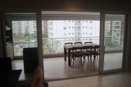 Apartamento para alugar com 162m², 3 quartos e 2 vagasVaranda