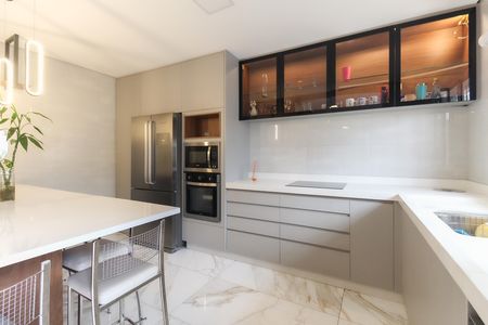 Casa à venda com 70m², 2 quartos e 2 vagas Casa à venda com 70m², 2 quartos e 2 vagasCozinha
