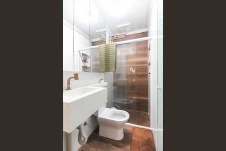 Casa à venda com 70m², 2 quartos e 2 vagas Casa à venda com 70m², 2 quartos e 2 vagasBanheiro