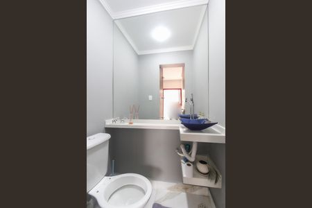 Casa à venda com 70m², 2 quartos e 2 vagas Casa à venda com 70m², 2 quartos e 2 vagasLavabo