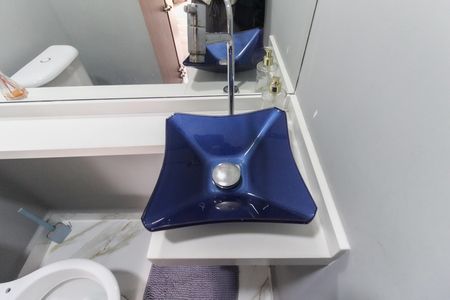 Casa à venda com 70m², 2 quartos e 2 vagas Casa à venda com 70m², 2 quartos e 2 vagasLavabo