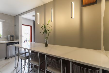 Casa à venda com 70m², 2 quartos e 2 vagas