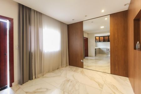 Casa à venda com 70m², 2 quartos e 2 vagas Casa à venda com 70m², 2 quartos e 2 vagasSala