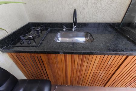 Casa à venda com 70m², 2 quartos e 2 vagas Casa à venda com 70m², 2 quartos e 2 vagasÁrea de Serviço - Churrasqueira