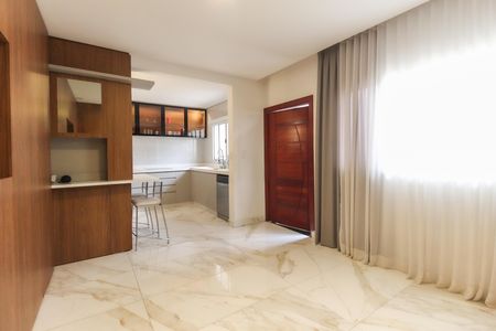 Sala de casa à venda com 2 quartos, 70m² em Jardim Helena, São Paulo