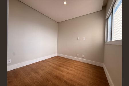 Apartamento à venda com 210m², 4 quartos e 3 vagas Apartamento à venda com 210m², 4 quartos e 3 vagasFoto 05