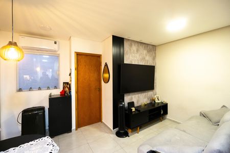 Apartamento à venda com 39m², 2 quartos e sem vaga Apartamento à venda com 39m², 2 quartos e sem vagaSala