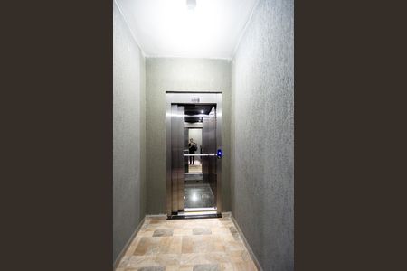 Apartamento à venda com 39m², 2 quartos e sem vaga Apartamento à venda com 39m², 2 quartos e sem vagaHall do elevador