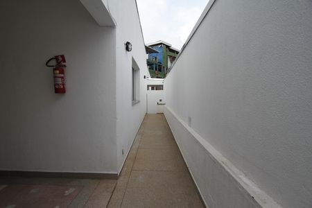 Casa para alugar com 100m², 2 quartos e sem vagaCorredor