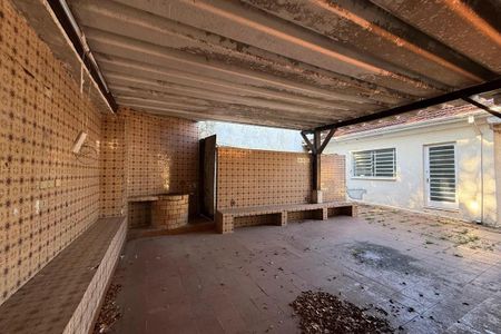 Casa para alugar com 459m², 4 quartos e 4 vagas Casa para alugar com 459m², 4 quartos e 4 vagasÁrea externa