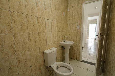 Apartamento para alugar com 100m², 2 quartos e sem vagaBanheiro