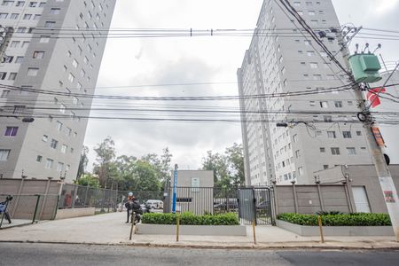 Apartamento para alugar com 42m², 2 quartos e sem vaga Apartamento para alugar com 42m², 2 quartos e sem vagaFachada