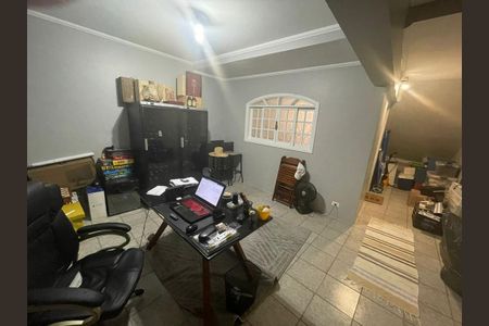 Sala de casa à venda com 3 quartos, 250m² em Jardim Lar Sao Paulo, São Paulo