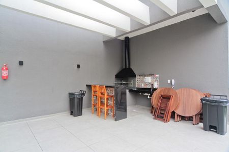 Apartamento para alugar com 35m², 2 quartos e sem vaga Apartamento para alugar com 35m², 2 quartos e sem vagaÁrea comum - Churrasqueira