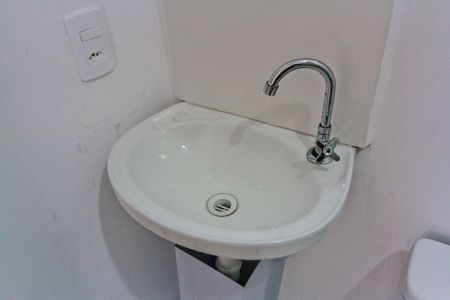 Apartamento para alugar com 35m², 2 quartos e sem vaga Apartamento para alugar com 35m², 2 quartos e sem vagaBanheiro