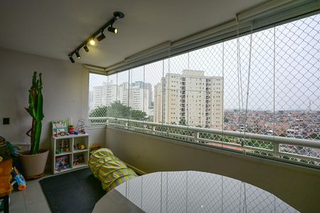 Apartamento à venda com 75m², 2 quartos e 2 vagasVaranda