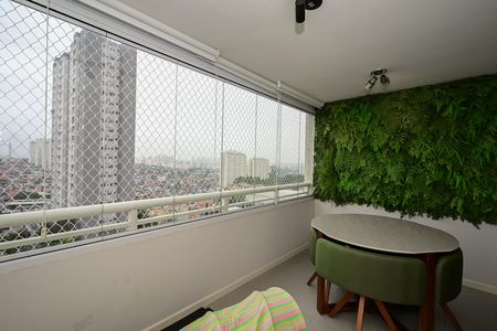 Apartamento à venda com 75m², 2 quartos e 2 vagasVaranda